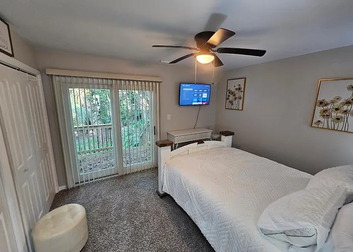 The Cozy Townhome
