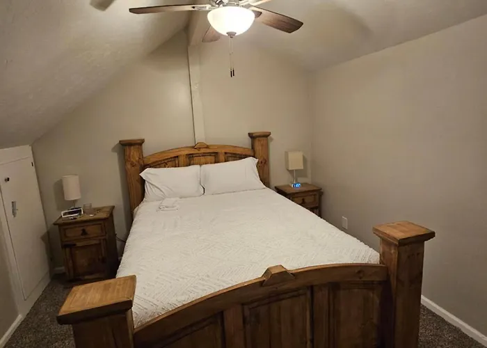 The Cozy Townhome *
