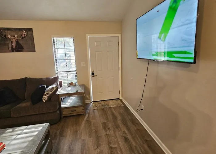 The Cozy Townhome